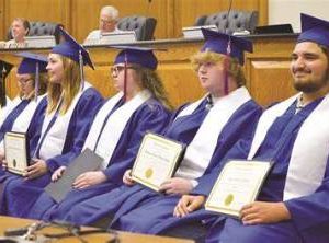 Koupit středoškolské diplomy, univerzitní a vysokoškolské diplomy online | Akreditované středoškolské diplomy online